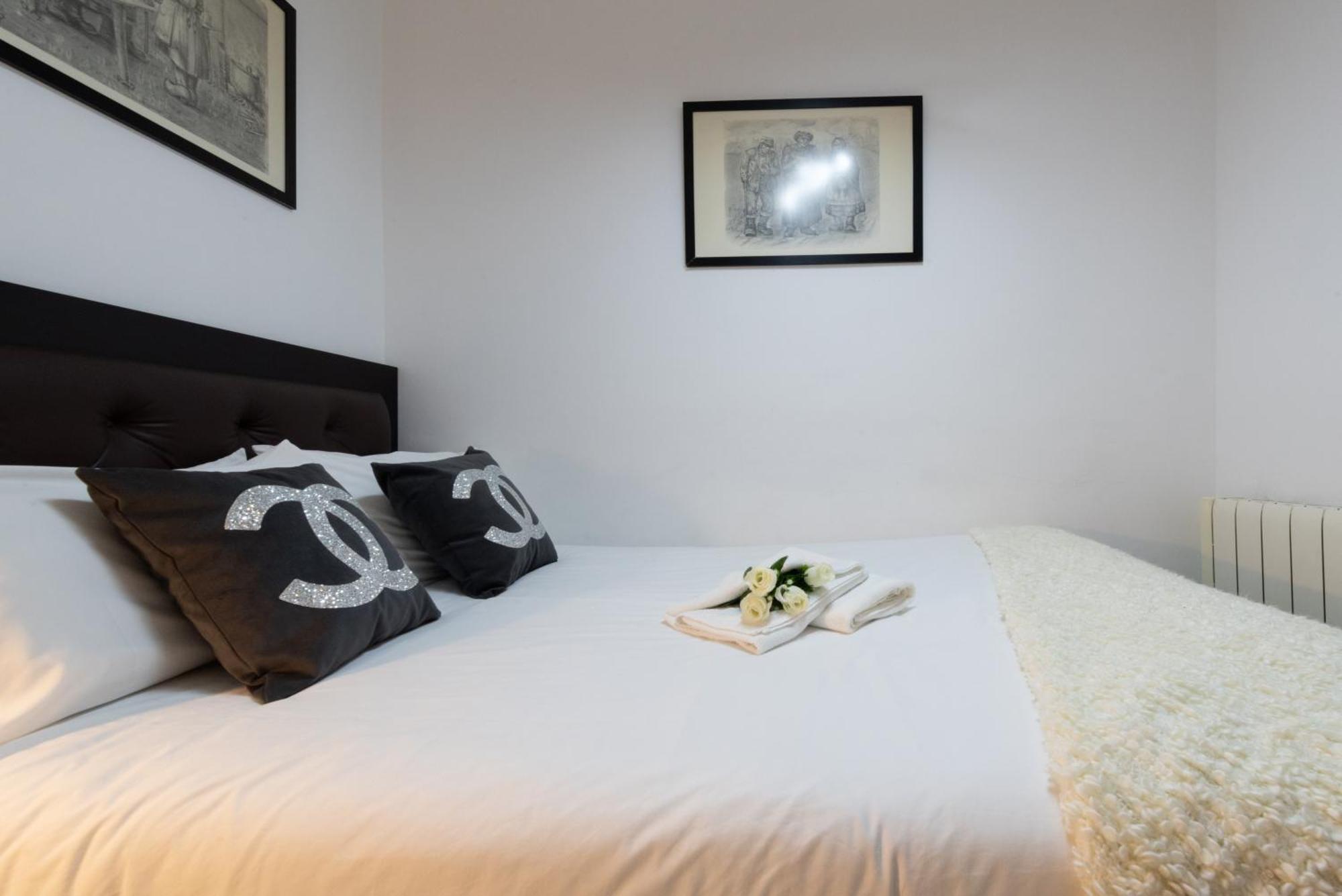 Apartamentos Day Madrid Gran Via Centro Sol Malasana Zimmer foto